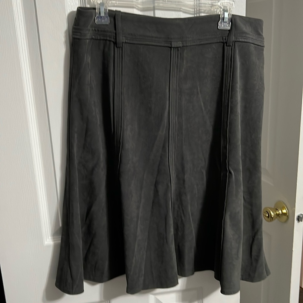 Larry Levine skirt